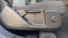 Volvo XC40 2.0 B3P Core 5dr Auto Petrol Estate